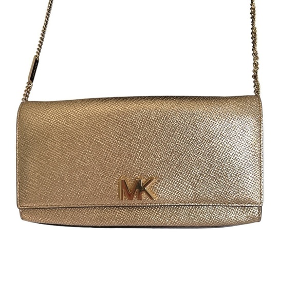 MICHAEL Michael Kors Mott Metallic Gold Textured Crossbody Wallet Bag - Picture 4 of 9